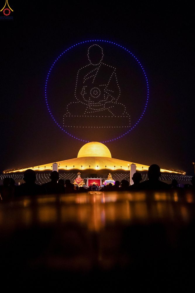 ภาพ No.308130:วันที่ 31 มกราคม พ.ศ. 2569 พิธีจุดประทีปธรรมถวายเป็นพุทธบูชา  และบูชาธรรมมหาปูชนียาจารย์ (ภาพชุดที่ 3) ณ วัดพระธรรมกาย ปทุมธานี ในโครงการธรรมยาตรา กตัญญูบูชา มหาปูชนียาจารย์ พระมงคลเทพมุนี(สด จนฺทสโร) พระผู้ปราบมาร อนุสรณ์สถาน 7 แห่ง ปีที่ 14