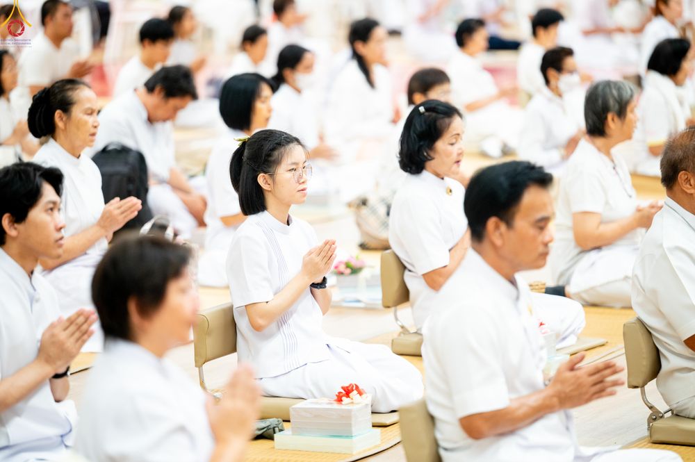 ภาพ No.329037:วันอาทิตย์ที่ 17 พฤษภาคม พ.ศ.2569 พิธีร่วมบุญการศึกษาพระภิกษุสามเณร (หนังสือบาลี นักธรรม ทางก้าวหน้า World-Pec) ณ ห้องแก้วสารพัดนึก 2 วัดพระธรรมกาย