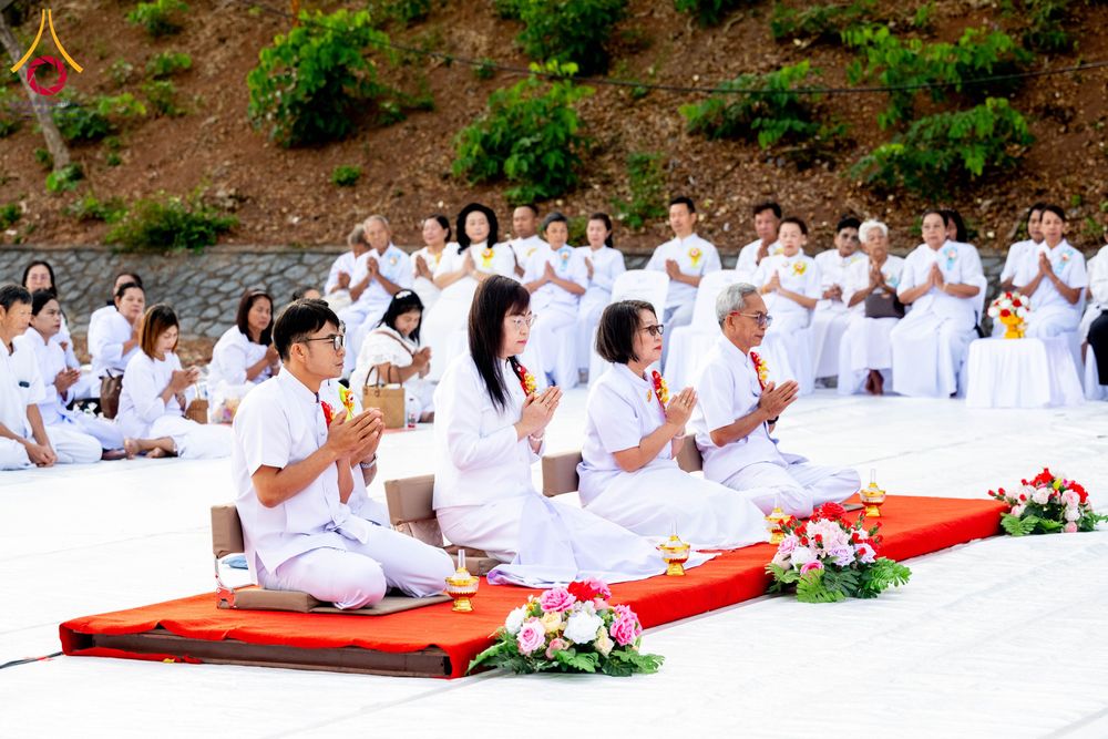 ภาพ No.310323:วันอาทิตย์ที่ 15 กุมภาพันธ์ พ.ศ. 2569 ตักบาตรพระ 1,000 รูป เมืองตรัง ปีที่ 2 ณ ลานพระบรมราชานุสาวรีย์ รัชกาลที่ 5 (หน้าศาลจังหวัดตรัง)อ.เมือง จ.ตรัง