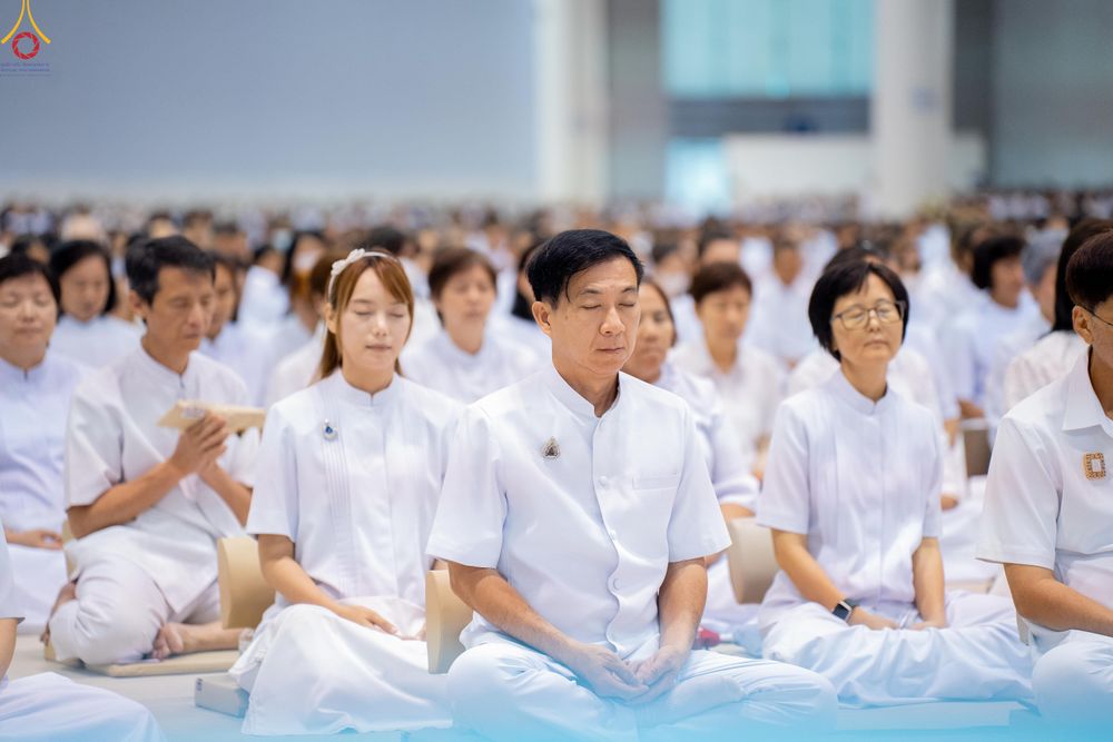 ภาพ No.337864:วันอาทิตย์ต้นเดือน 5 กรกฎาคม พ.ศ.2569 พิธีบูชาข้าวพระ ณ สภาธรรมกายสากล วัดพระธรรมกาย