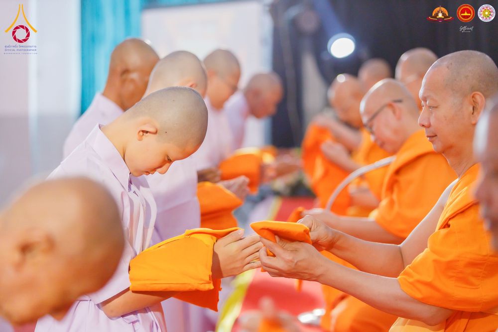 ภาพ No.283661:วันเสาร์ที่ 20 ธันวาคม  2568 พิธีบรรพชาสามเณร ณ ประเทศอินโดนีเซีย