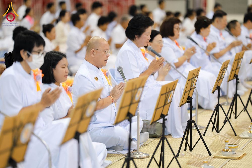 ภาพ No.306932:วันที่ 31 มกราคม พ.ศ. 2569 พิธีถวายภัตตาหารเป็นสังฆทาน แด่พระธรรมยาตรา ณ วัดพระธรรมกาย  จังหวัดปทุมธานี ในโครงการธรรมยาตรา กตัญญูบูชา มหาปูชนียาจารย์ พระมงคลเทพมุนี(สด จนฺทสโร) พระผู้ปราบมาร อนุสรณ์สถาน 7 แห่ง ปีที่ 14