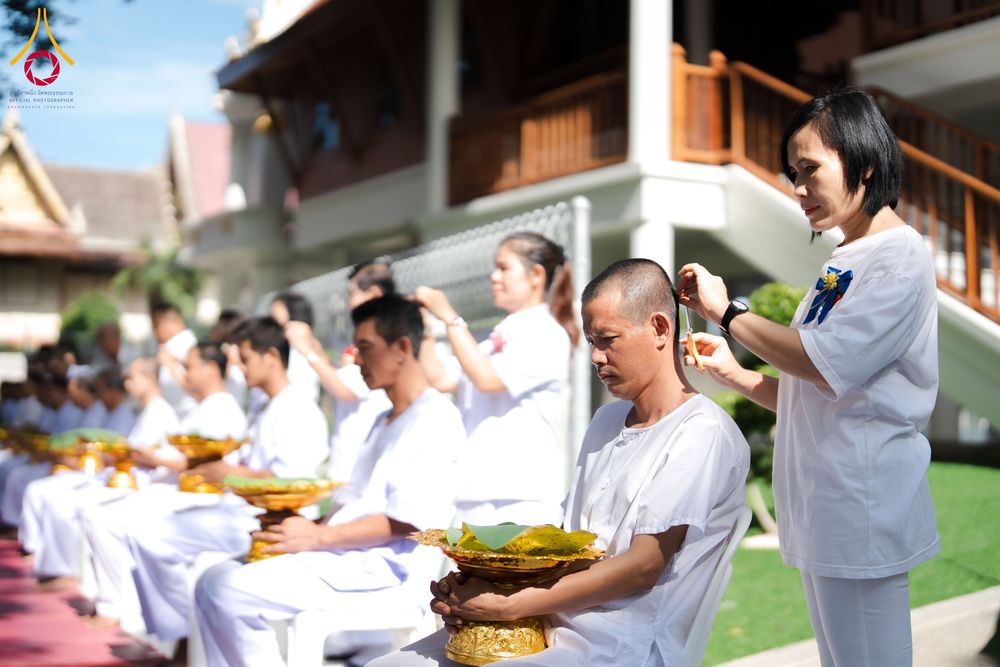 ภาพ No.341212:วันอาทิตย์ที่ 26 กรกฎาคม พ.ศ. 2569 ​โครงการอุปสมบทหมู่บูชาธรรมมหาปูชนียาจารย์ รุ่นที่ ๑ วัดกลางธนรินทร์ ต.บ้านแป้ง อ.พรหมบุรี จ.สิงห์บุรี