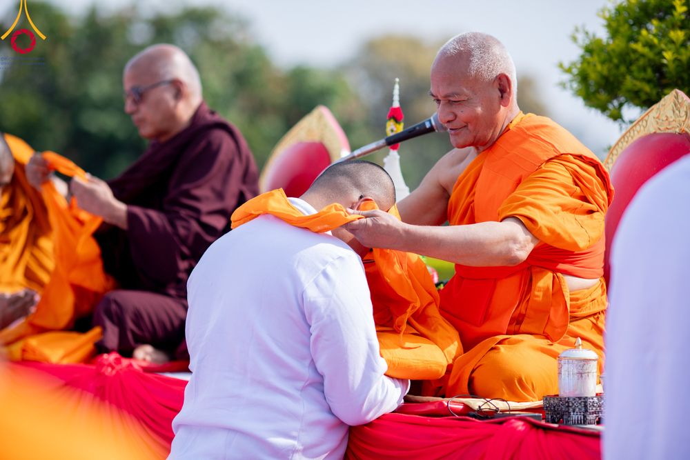 ภาพ No.314116:วันจันทร์ที่ 16 มีนาคม พ.ศ. 2569 พิธีเวียนเทียนประทักษิณ และพิธีบรรพชาสามเณร 500 รูป ณ วิหารมายาเทวี ประเทศเนปาล