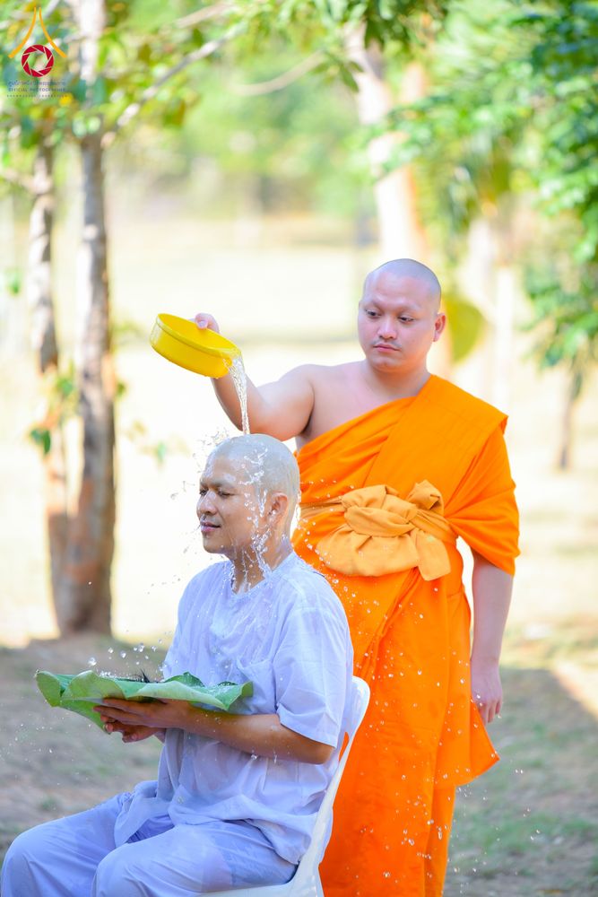 ภาพ No.285134:วันเสาร์ที่ 6 ธันวาคม พ.ศ.2568  พิธีอุปสมบทธรรมทายาท โครงการบรรพชาอุปสมบทหมู่  รุ่นบูชาธรรมมหาปูชนียาจารย์ ประจำปี 2568 ศูนย์ปฏิบัติธรรมและศูนย์อบรมเยาวชนเพชรบุรี อ.ท่ายาง จ.เพชรบุรี ณ วัดศีลคุณาราม อ.เขาย้อย เพชรบุรี