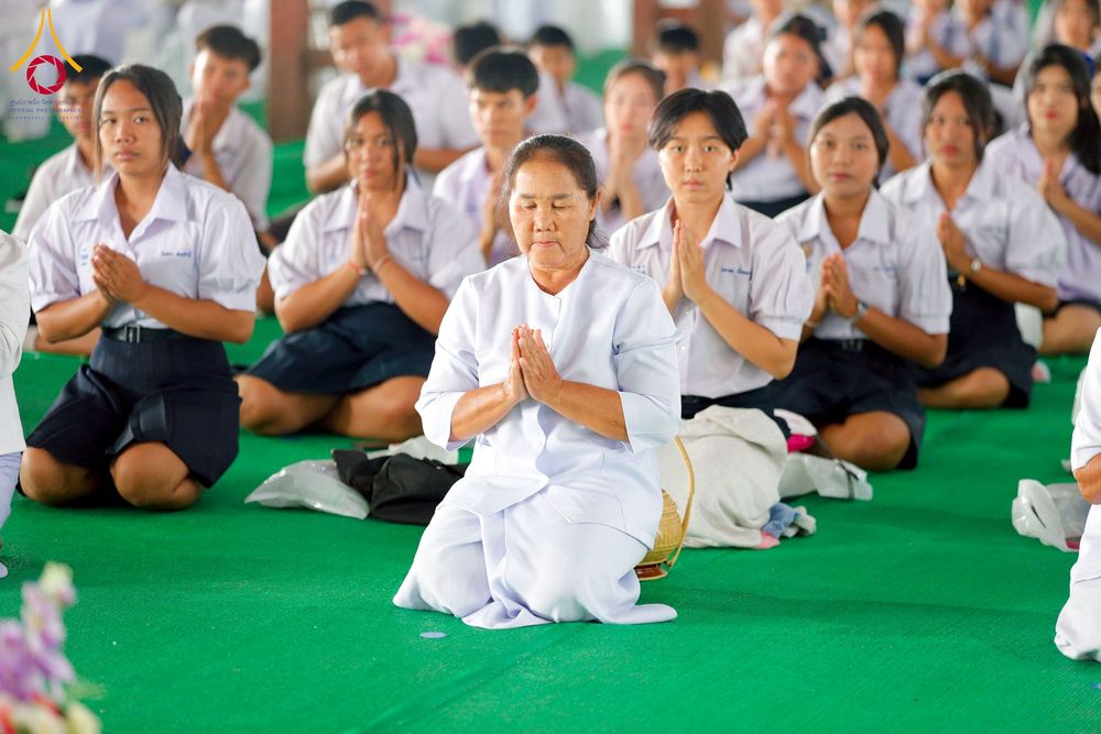 ภาพ No.265993:วันพุธที่ 5 พฤศจิกายน พ.ศ. 2568 (วันพระ ขึ้น 15 ค่ำ เดือน 12) พิธีทอดกฐิน ณ พุทธอุทยานนานาชาติ  อ.โพนพิสิย จ.หนองคาย