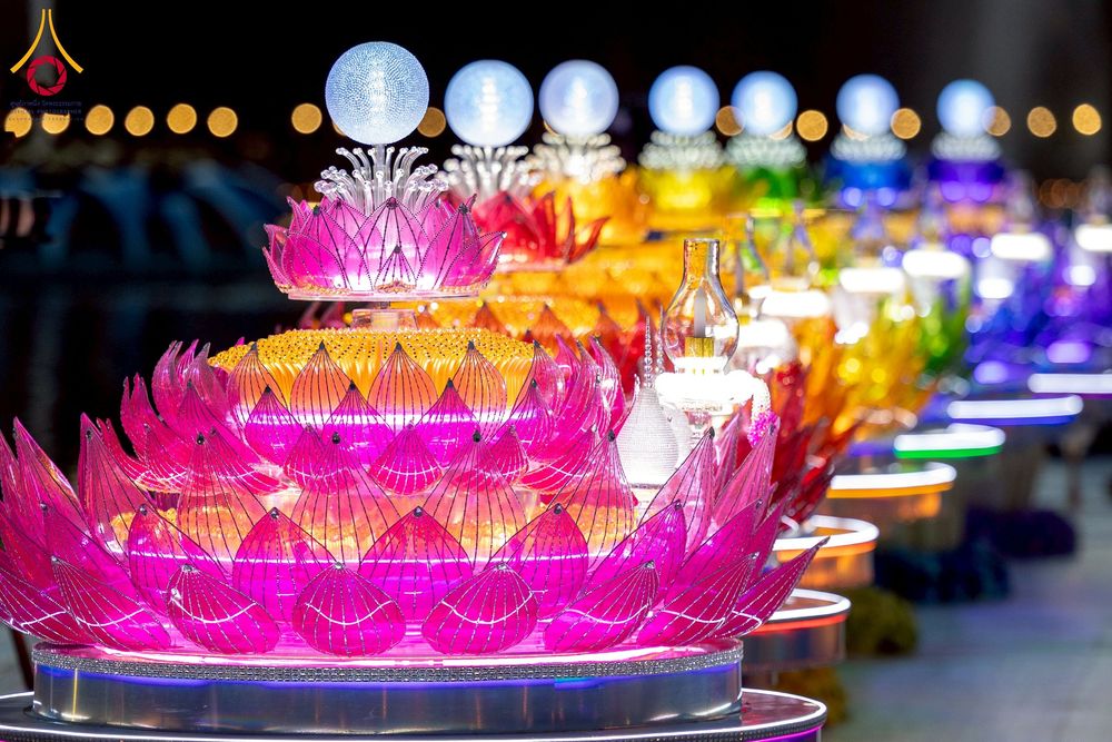 ภาพ No.266293:วันพุธที่ 5 พฤศจิกายน พ.ศ. 2568 (วันพระ ขึ้น 15 ค่ำ เดือน 12) พิธีลอยกระทงธรรม  ณ สระมหาเศรษฐีทะเลบุญ มหาวิหารพระมงคลเทพมุนี วัดพระธรรมกาย จ.ปทุมธานี