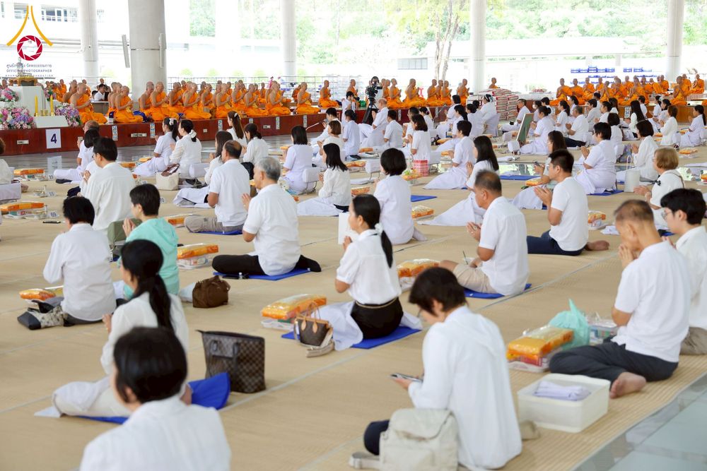 ภาพ No.271104:วันพุธที่ 20 พฤศจิกายน พ.ศ.2568 (วันพระ แรม 15 ค่ำ เดือน 12) พิธีบุพเปตพลี ครั้งที่ 173 ร่วมอุทิศบุญแด่หมู่ญาติที่ล่วงลับไปแล้ว และสืบทอดอายุพระพุทธศาสนา ณ หอฉันคุณยายอาจารย์ฯ วัดพระธรรมกาย