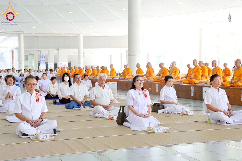 ภาพ No.263042:วันที่ 21 ตุลาคม พ.ศ. 2568 (วันพระ แรม 14 ค่ำ เดือน 11) พิธีบุพเปตพลี ครั้งที่ 171 ร่วมอุทิศบุญแด่หมู่ญาติที่ล่วงลับไปแล้ว และสืบทอดอายุพระพุทธศาสนา ณ หอฉันคุณยายอาจารย์ฯ วัดพระธรรมกาย