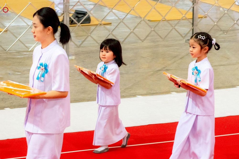 ภาพ No.277476:วันอาทิตย์ต้นเดือนที่ 7 ธันวาคม พ.ศ.2568 พิธีทอดผ้าป่าต้นสมบัติจักรพรรดิ ณ สภาธรรมกายสากล วัดพระธรรมกาย