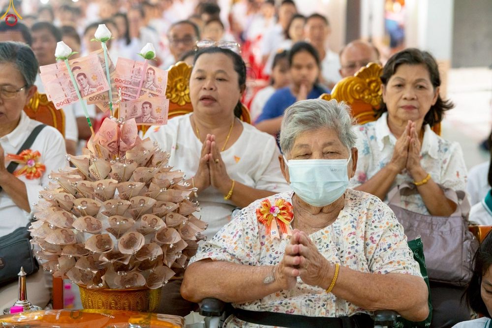 ภาพ No.286053:วันที่ 11 ตุลาคม พ.ศ. 2568 พิธีทอดกฐินสามัคคีทั่วไทย 30,000 วัด โดยคณะศิษยานุศิษย์ บูชาธรรม 81 ปี หลวงพ่อธัมมชโย ณ วัดโบสถ์บน ต.บางคูเวียง อ.บางกรวย จ.นนทบุรี