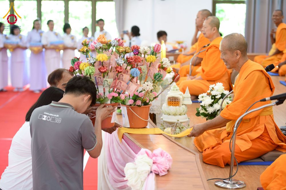 ภาพ No.225855:วันอาทิตย์ที่ 18 พฤษภาคม พ.ศ. 2568 ศูนย์ปฏิบัติธรรมสระบุรี ได้จัดพิธีทอดผ้าป่าฟื้นฟูพระพุทธศาสนา และพิธีมอบใบประกาศนียบัตรเชิดชูเกียรติผู้นำรถ ที่ทำหน้าที่จัดรถเพื่อพาสาธุชนไปร่วมงานวันที่ 22 เมษายน ที่ผ่านมา