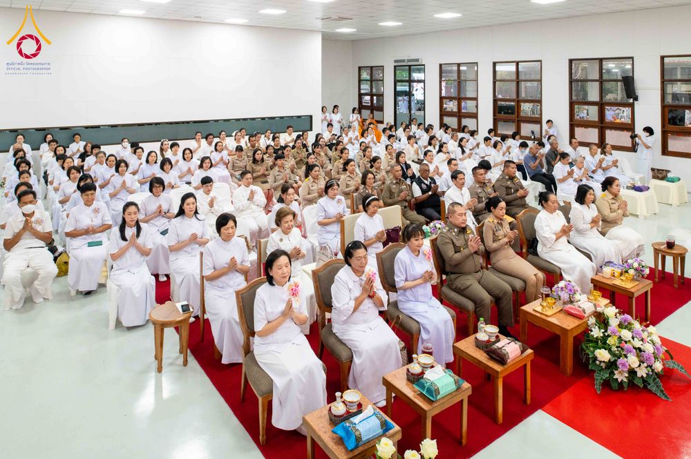 ภาพ No.315136:วันจันทร์ที่ 23 มีนาคม พ.ศ. 2569 พิธีบำเพ็ญกุศล คุณพ่อณรงค์ จินตมากุล  สิริอายุ 99 ปี 11 เดือน โยมบิดา พระครูปลัดรัตนวีรวัฒน์ (รังสฤษดิ์ อิทฺธิจินตโก) ที่ปรึกษาเจ้าคณะจังหวัดปทุมธานี เจ้าอาวาสวัดพระธรรมกาย  ณ ห้องปลูกศรัทธา 2 วัดพระธรรมกาย ปทุมธานี