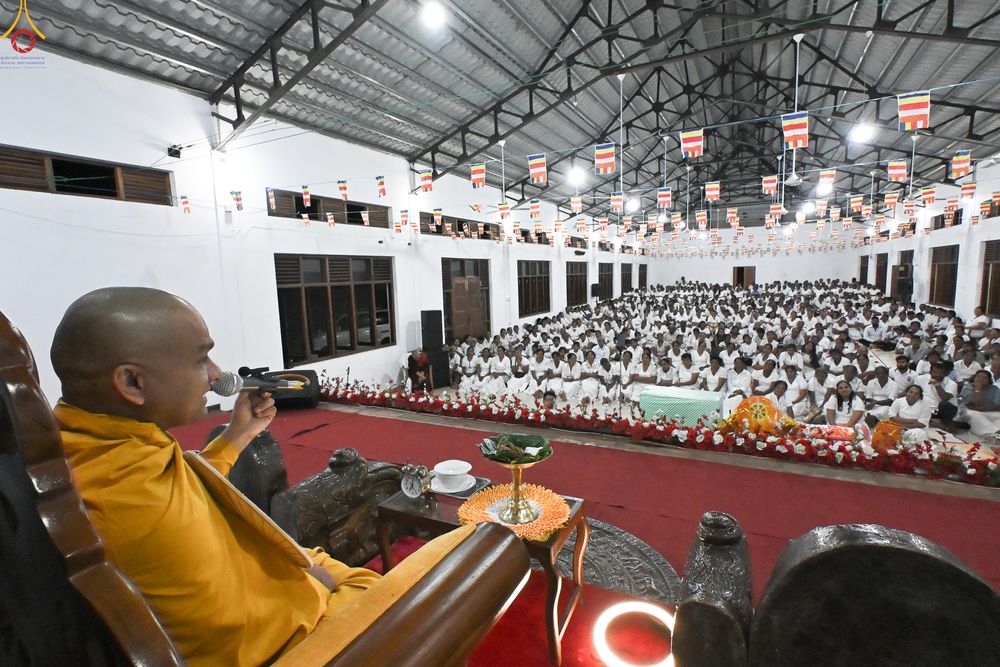 ภาพ No.278795:วันที่ 30 ตุลาคม 2568 กฐินสมทบวัดต่างประเทศ โดยคณะศิษยานุศิษย์ บูชาธรรม 81 ปี หลวงพ่อธัมมชโย ณ วัดศรีธรรมานันทะ บาลังโกด้า ประเทศศรีลังกา วัดสังฆราช อมรปุระนิกาย สมเด็จไมตรี มูรตี