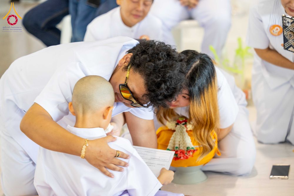 ภาพ No.319468:วันเสาร์ที่ 4 เมษายน พ.ศ.2569 พิธีขอขมา มอบผ้าไตร และถวายบาตรแด่นาคธรรมทายาท ในโครงการบรรพชาสามเณรฟื้นฟูพระพุทธศาสนาทั่วไทย โครงการหน่อแก้วเปรียญธรรม รุ่นที่ 14 โครงการสามเณรยุวธรรมทายาท รุ่นที่ 34 โครงการสามเณรมัชฌิมธรรมทายาท รุ่นที่ 30 ณ สภาธรรมกายสากล