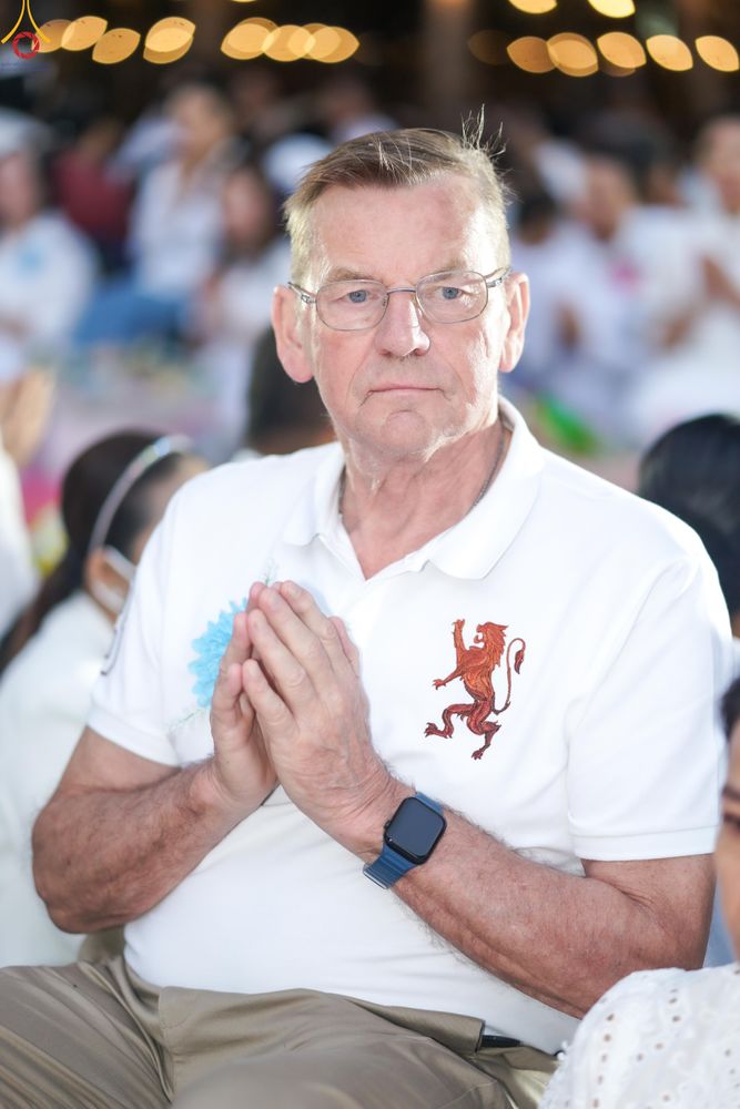 ภาพ No.289228:วันที่ 7 มกราคม พ.ศ. 2569 พิธีตักบาตรพระธรรมยาตรา ณ อนุสรณ์สถานลำดับที่ 1 สถานที่เกิดด้วยรูปกายเนื้อ อนุสรณ์สถานมหาวิหารพระมงคลเทพมุนี (โลตัสแลนด์) อ.สองพี่น้อง จ.สุพรรณบุรี ในโครงการธรรมยาตรา กตัญญูบูชา มหาปูชนียาจารย์ พระมงคลเทพมุนี(สด จนฺทสโร) พระผู้ป