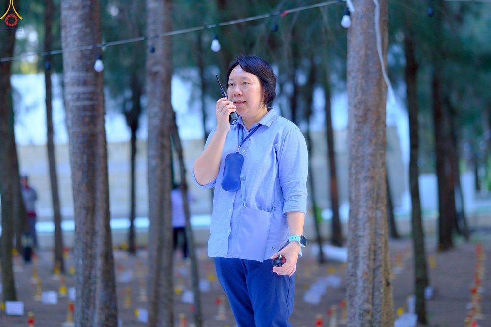 ภาพ No.300483:ภาพเบื้องหลังอาสาสมัครรวมใจ ชุดที่ 3 ในโครงการธรรมยาตรา กตัญญูบูชา มหาปูชนียาจารย์ พระมงคลเทพมุนี(สด จนฺทสโร) พระผู้ปราบมาร อนุสรณ์สถาน 7 แห่ง ปีที่ 14