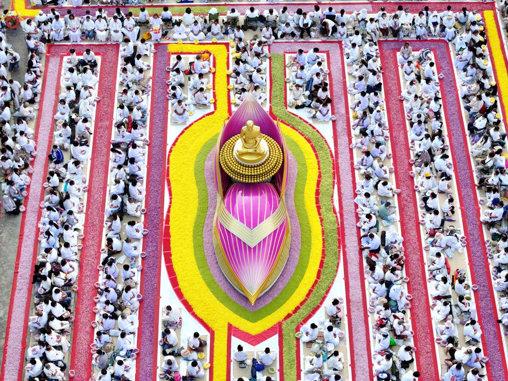 ภาพ No.295029:วันที่ 14 มกราคม พ.ศ. 2569 พิธีต้อนรับพระธรรมยาตรา อนุสรณ์สถานลำดับที่ 4  สถานที่เกิดด้วยกายธรรม ณ วัดโบสถ์บน ต.บางคูเวียง จ.นนทบุรี ในโครงการธรรมยาตรา กตัญญูบูชา มหาปูชนียาจารย์ พระมงคลเทพมุนี(สด จนฺทสโร) พระผู้ปราบมาร อนุสรณ์สถาน 7 แห่ง ปีที่ 14