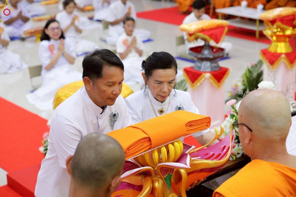 ภาพ No.263831:วันที่ 23 ตุลาคม พ.ศ. 2568 พิธีทอดกฐินสามัคคีทั่วไทย 30,000 วัด โดยคณะศิษยานุศิษย์ บูชาธรรม 81 ปี หลวงพ่อธัมมชโย ณ ธุดงคสถานสุราษฎร์ธานี ต.ขุนทะเล อ.เมือง จ.สุราษฎร์ธานี