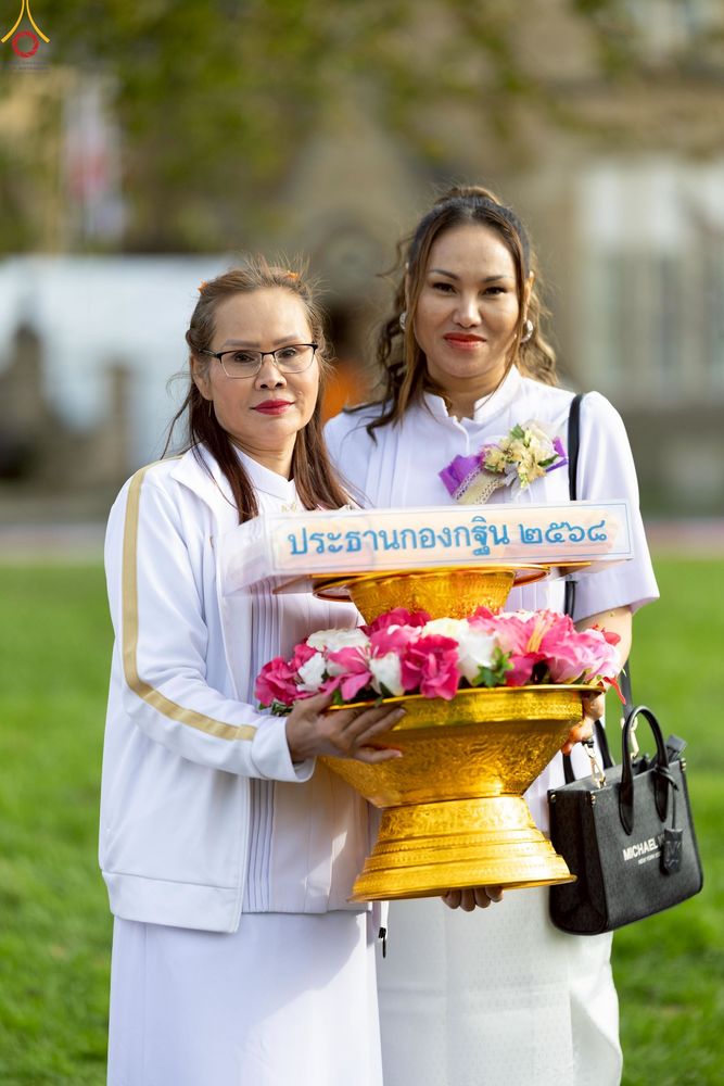 ภาพ No.270860:วันอาทิตย์ที่ 19 ตุลาคม พ.ศ. 2568 พิธีทอดกฐิน “หนึ่งไม่มีสอง” วัดพระธรรมกายนิวคาสเซิล เมืองนิวคาสเซิล ประเทศอังกฤษ 