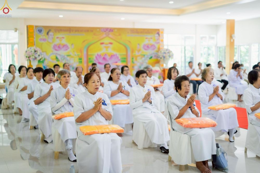 ภาพ No.256990:วันพฤหัสบดีที่ ๑๖ ตุลาคม พ.ศ. ๒๕๖๘ พิธีทอดกฐินสามัคคีเพื่อรองรับประดิษฐานองค์เจดีย์ ณ ศูนย์ปฏิบัติธรรมเถินเทิดธรรม อ.เถิน จ.ลำปาง