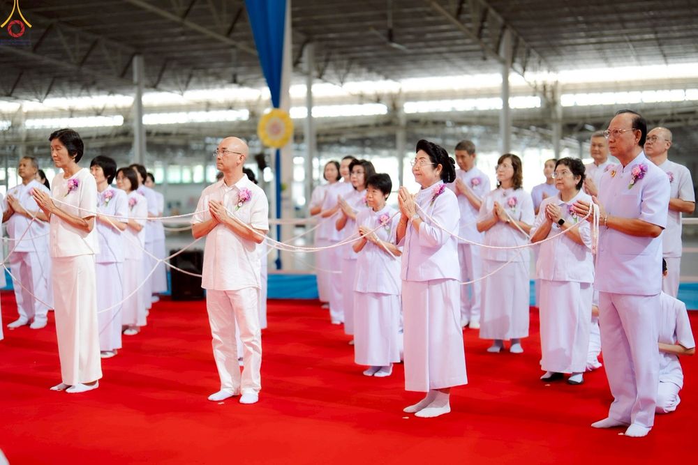 ภาพ No.249440:วันที่ 28 กันยายน พ.ศ. 2568 พิธีจุดเทียนใจ ไฟนิรันด์ อนันตชัย ณ สภาธรรมกายสากล วัดพระธรรมกาย