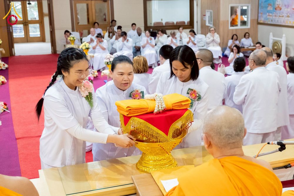 ภาพ No.274256:วันอาทิตย์ที่ 26 ตุลาคม พ.ศ. 2568  พิธีทอดกฐินธรรมชัย สร้างทุกสิ่ง ณ วัดพระธรรมกายออเรกอน ประเทศสหรัฐอเมริกา