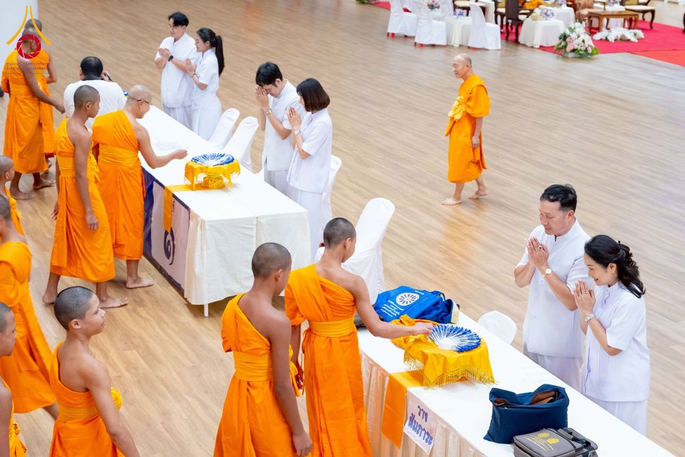 ภาพ No.267213:วันที่ 7 พฤศจิกายน พ.ศ. 2568 พิธีสอบธรรมสนามหลวง นักธรรมชั้นโท - เอก ณ สนามสอบวัดพระธรรมกาย