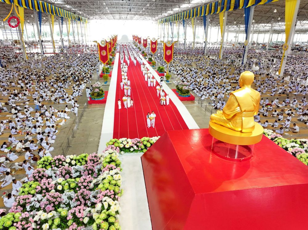 ภาพ No.264597:วันอาทิตย์ที่ 2 พฤศจิกายน พ.ศ. 2568 พิธีทอดกฐินสามัคคี ณ สภาธรรมกายสากล วัดพระธรรมกาย