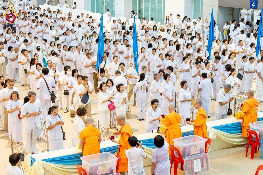 ภาพ No.259892:วันอาทิตย์ที่ 5 ตุลาคม พ.ศ. 2568 สัมมนาพิเศษ "จากกฐินวัดพระธรรมกาย สู่กฐินทั่วไทย 30,000 วัด" ณ สภาธรรมกายสากล วัดพระธรรมกาย