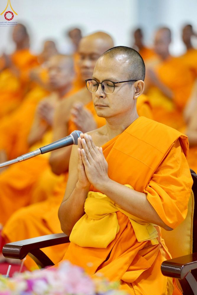 ภาพ No.222835:วันอาทิตย์ต้นเดือนที่ 4 พฤษภาคม พ.ศ. 2568 พิธีบูชาข้าวพระ ณ สภาธรรมกายสากล วัดพระธรรมกาย