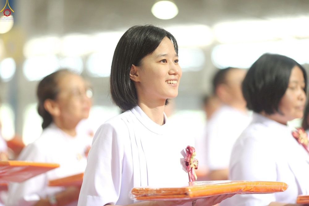 ภาพ No.251625:วันที่ 10 ตุลาคม พ.ศ. 2568 พิธีทอดผ้าป่าสมทบกฐินวัดพระธรรมกาย และสมทบกฐิน 30,000 กว่าวัดทั่วประเทศ ครั้งที่ 3 ณ สภาธรรมกายสากล วัดพระธรรมกาย