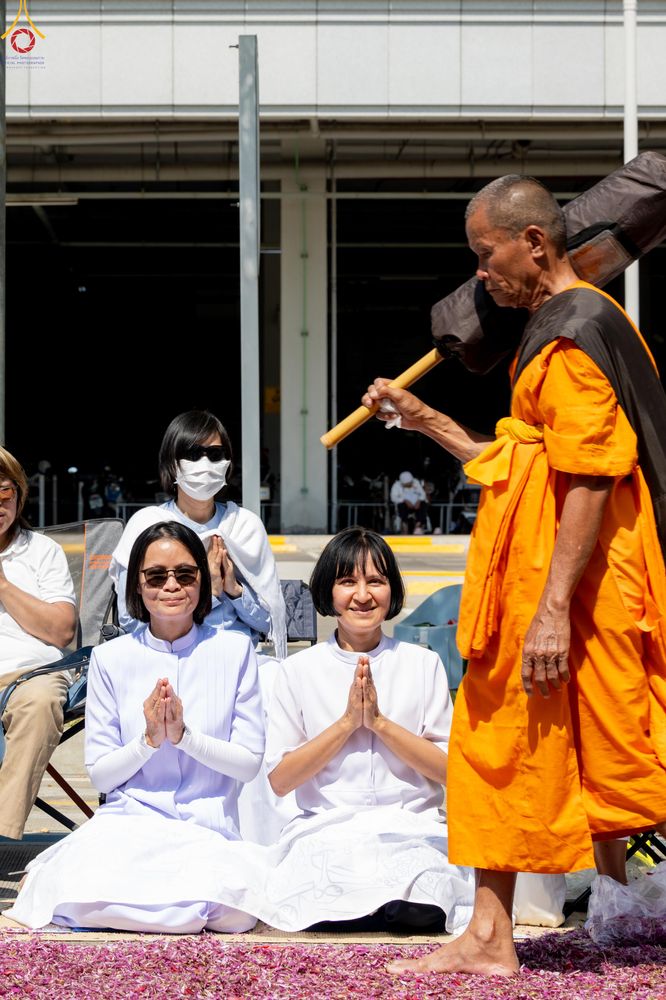 ภาพ No.304633:วันที่ 25 มกราคม พ.ศ. 2569 พิธีต้อนรับพระธรรมยาตรา (ภาพชุดที่ 2) รร.สามัคคีราษฏร์บำรุง-วัดพระธรรมกาย ในโครงการธรรมยาตรา กตัญญูบูชา มหาปูชนียาจารย์ พระมงคลเทพมุนี(สด จนฺทสโร) พระผู้ปราบมาร อนุสรณ์สถาน 7 แห่ง ปีที่ 14