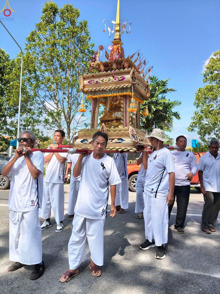 ภาพ No.281747:วันที่ 5 พฤศจิกายน พ.ศ. 2568 พิธีทอดกฐินสามัคคีทั่วไทย 30,000 วัด  โดยคณะศิษยานุศิษย์ บูชาธรรม 81 ปี  หลวงพ่อธัมมชโย ณ วัดบางทึง อ.ควนเนียง จ.สงขลา