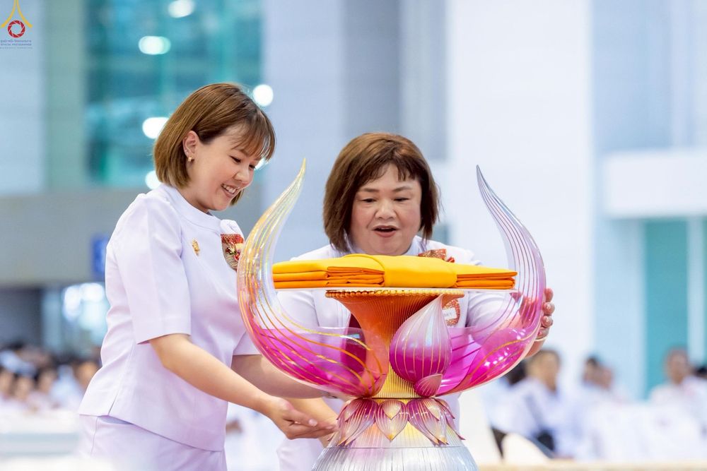 ภาพ No.244051:วันอาทิตย์ที่ 7 กันยายน พ.ศ. 2568 พิธีทอดผ้าป่าสมทบกฐินวัดพระธรรมกาย และสมทบกฐิน 30,000 วัดทั่วไทย ครั้งที่ 2 ณ ห้องแก้วสารพัดนึก 1 วัดพระธรรมกาย