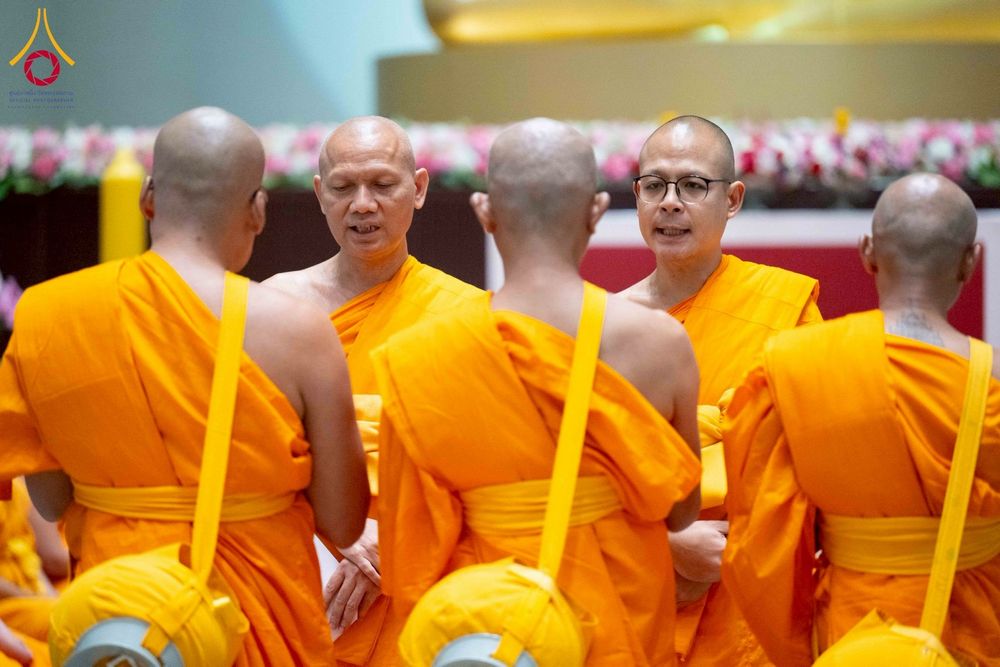 ภาพ No.277850:วันเสาร์ที่ 6 ธันวาคม พ.ศ. 2568 พิธีบรรพชาอุปสมบทและพิธีถวายบาตร โครงการอุปสมบทบูชาธรรมมหาปูชนียาจารย์ ประจำปี พ.ศ.2568 โครงการบวชพระนานาชาติ AEC และ WAB รุ่น CEO (นักบริหาร) รุ่นที่ 5 ณ มหาธรรมกายเจดีย์ วัดพระธรรมกาย