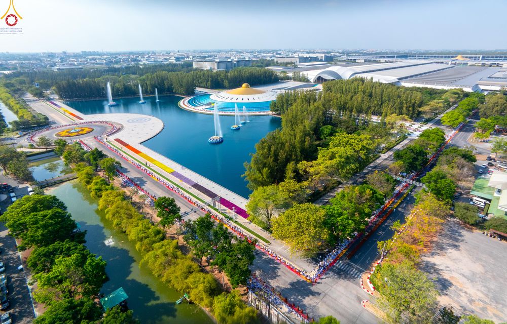 ภาพ No.305863:วันที่ 25 มกราคม พ.ศ. 2569 พิธีต้อนรับพระธรรมยาตรา วัดพระธรรมกาย(ภาพชุดที่ 3) ในโครงการธรรมยาตรา กตัญญูบูชา มหาปูชนียาจารย์ พระมงคลเทพมุนี(สด จนฺทสโร) พระผู้ปราบมาร อนุสรณ์สถาน 7 แห่ง ปีที่ 14