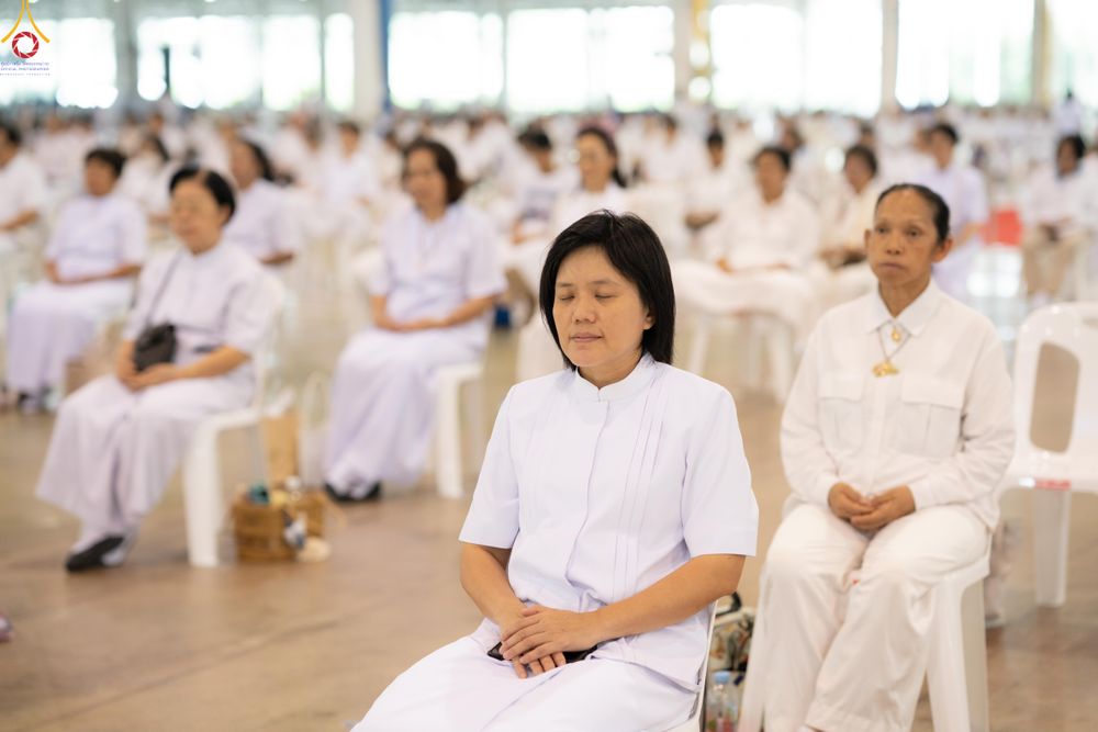 ภาพ No.286284:วันอาทิตย์ที่ 13 กรกฎาคม พ.ศ.2568 พิธีปฎิบัติธรรม และพิธีจุดเทียนใจ ไฟนิรันดร์ อนันตชัย ณ สภาธรรมกายสากล วัดพระธรรมกาย