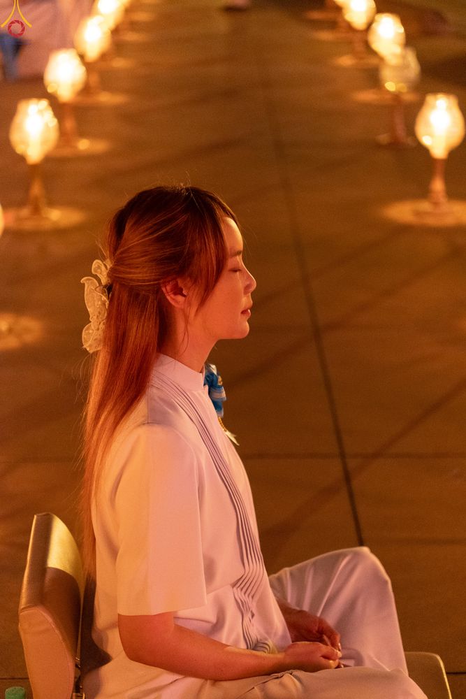 ภาพ No.308090:วันที่ 31 มกราคม พ.ศ. 2569 พิธีจุดประทีปธรรมถวายเป็นพุทธบูชา  และบูชาธรรมมหาปูชนียาจารย์ (ภาพชุดที่ 3) ณ วัดพระธรรมกาย ปทุมธานี ในโครงการธรรมยาตรา กตัญญูบูชา มหาปูชนียาจารย์ พระมงคลเทพมุนี(สด จนฺทสโร) พระผู้ปราบมาร อนุสรณ์สถาน 7 แห่ง ปีที่ 14