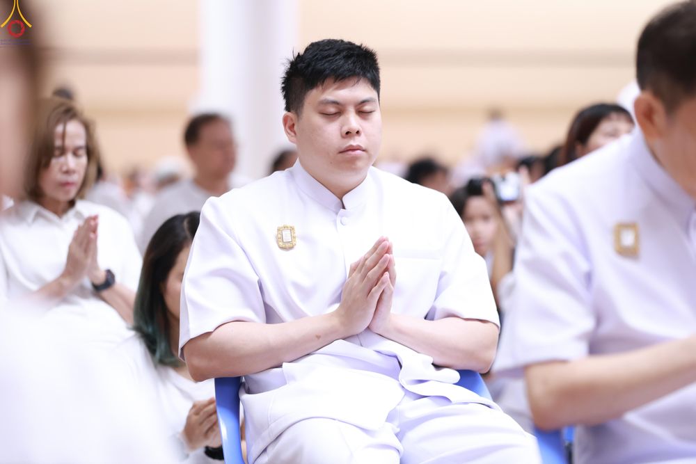 ภาพ No.280532:วันที่ 28 ธันวาคม พ.ศ.2568 พิธีถวายอุปกรณ์ทำความสะอาด ณ ห้องแก้วสารพัดนึก วัดพระธรรมกาย