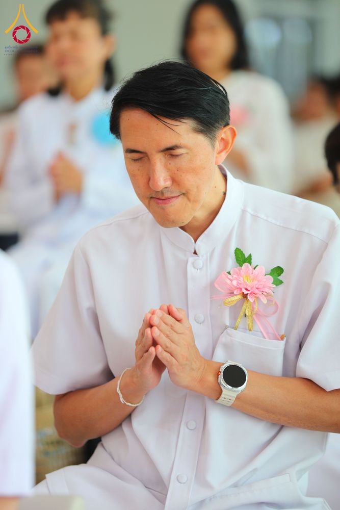 ภาพ No.291152:วันพุธที่ 7 มกราคม พ.ศ. 2569  พิธีบรรจุพระบรมสารีริกธาตุภายในพระเกตุองค์พระประธาน สมโภชพระประธาน พระธรรมกาย พิธีทอดผ้าป่า บุญแสงสว่าง ติดตั้งโซล่าเซล ณ ศูนย์ปฏิบัติธรรมพระมงคลเทพมุนี อ.สองพี่น้อง จ.สุพรรณบุรี