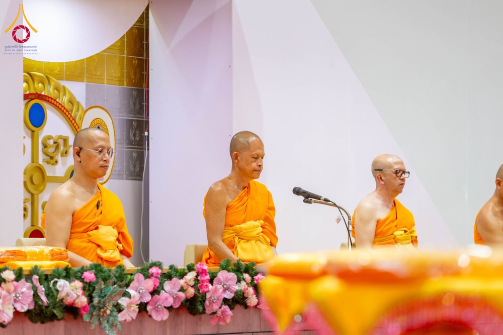 ภาพ No.315620:วันอาทิตย์ ที่ 22 มีนาคม พ.ศ. 2569 พิธีทอดผ้าป่าฉลองพระประธาน พิธีประดิษฐานพระบรมสารีริกธาตุในองค์พระประธาน พิธีจารึกชื่อบรรจุในแผ่นฌาน ณ ศูนย์ปฏิบัติธรรมสมุทรปราการ (บางบ่อ)