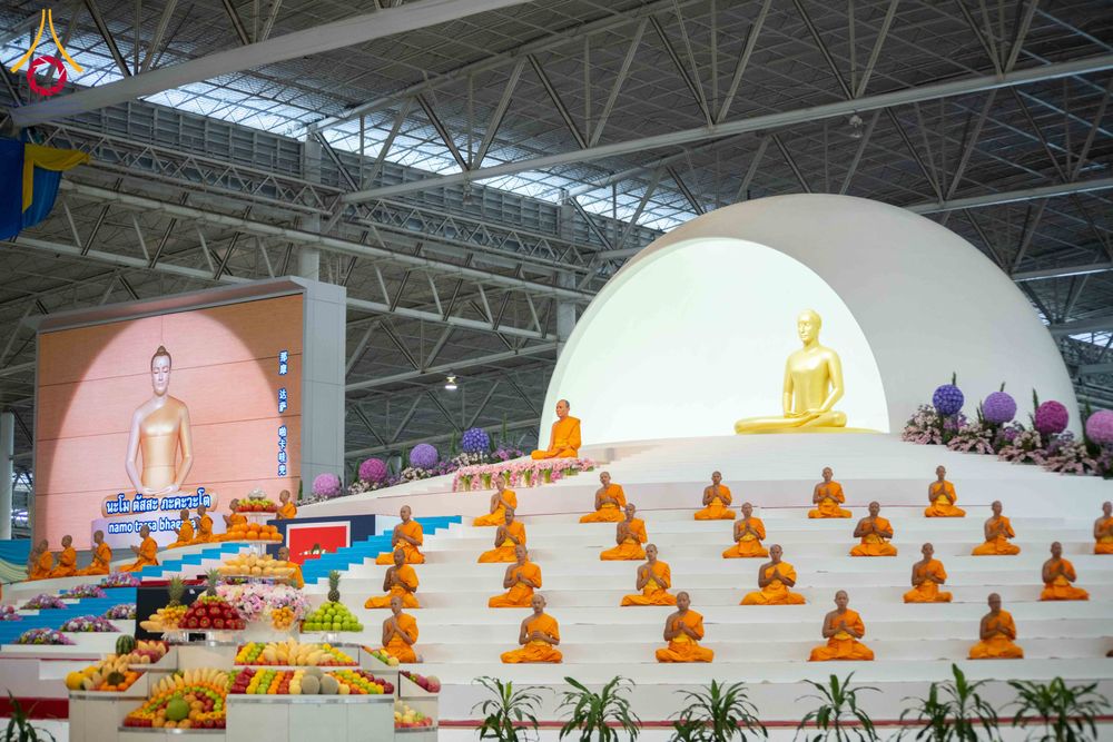 ภาพ No.308303:วันที่ 1  กุมภาพันธ์ พ.ศ. 2569 พิธีบูชาข้าวพระอาทิตย์ต้นเดือน ณ สภาธรรมกายสากล วัดพระธรรมกาย