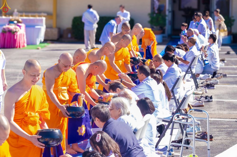 ภาพ No.284402:วันอาทิตย์ที่ 19 ตุลาคม พ.ศ.2568  พิธีทอดกฐินสามัคคี ณ วัดพระธรรมกายเท็กซัส สหรัฐอเมริกา