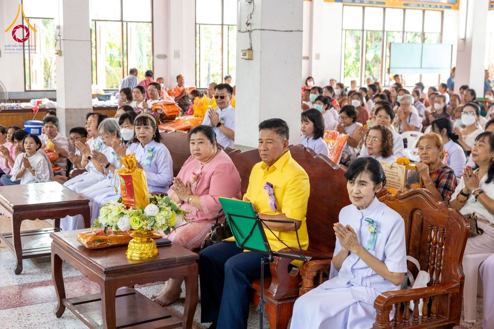 ภาพ No.183810:พิธีทอดกฐิน ณ วัดหลักสาม เขตหนองแขม กรุงเทพมหานคร ในโครงการทอดกฐินสามัคคีทั่วไทย 30,000 วัด บูชาธรรม 80 ปี หลวงพ่อธัมมชโย โดยคณะศิษยานุศิษย์วัดพระธรรมกาย วันที่ 10 พฤศจิกายน พ.ศ. 2567