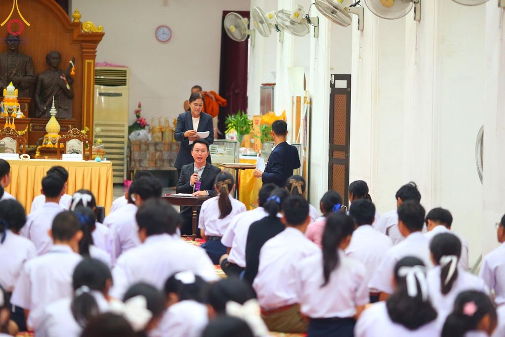ภาพ No.184866:กิจกรรมวันรวมพลังเด็กดี V-Star ผู้นำฟื้นฟูศีลธรรมโลก กรุงเทพมหานคร ณ วัดมหาธาตุยุวราชรังสฤษฎิ์ราชวรมหาวิหาร กรุงเทพมหานคร ในวันที่ 13 ธันวาคม พ.ศ. 2567