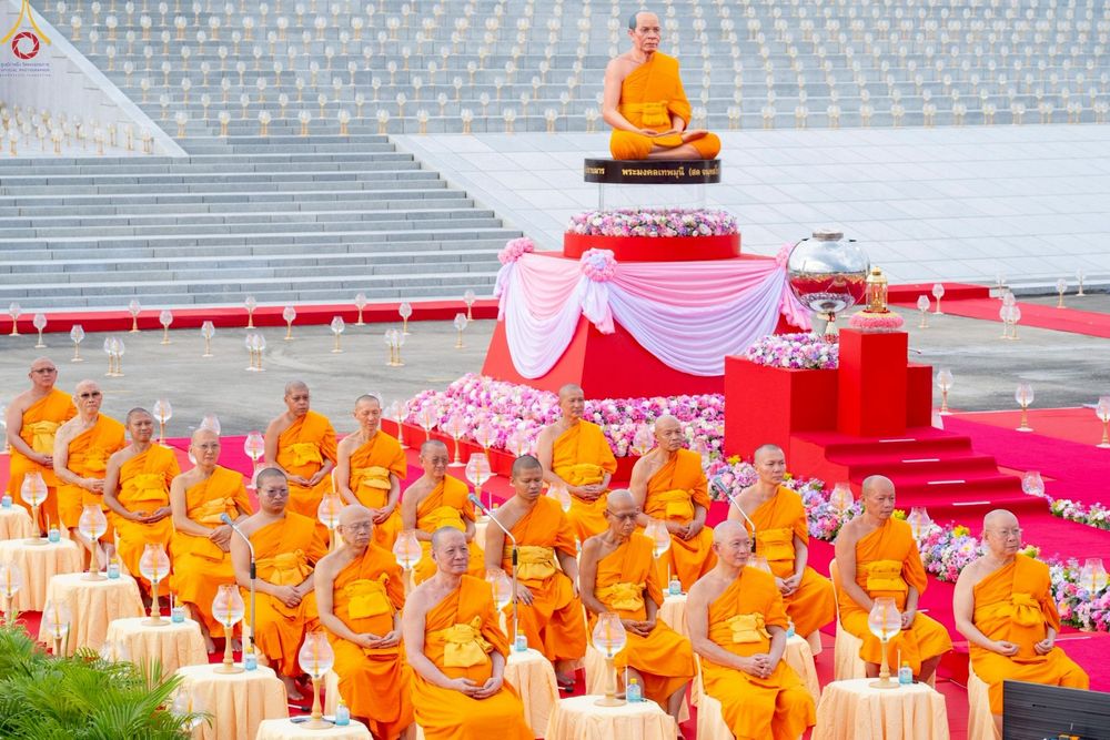 ภาพ No.252867:วันที่ 10 ตุลาคม พ.ศ. 2568 พิธีปลูกต้นทรัพย์บานชื่น ณ ลานธรรม วัดพระธรรมกาย