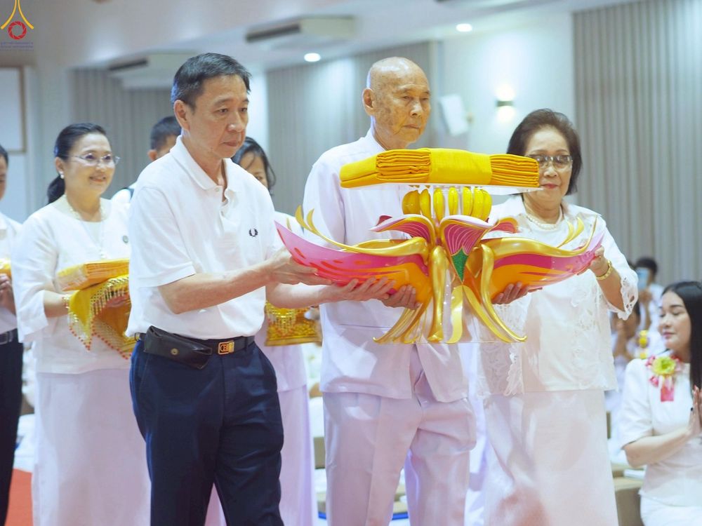 ภาพ No.268913:วันที่ 19 ตุลาคม พ.ศ. 2568 พิธีทอดกฐินสามัคคีทั่วไทย ณ ศูนย์ปฏิบัติธรรมอุทัยแสง ตำบลเกาะเทโพ อำเภอเมือง จังหวัดอุทัยธานี โดยคณะศิษยานุศิษย์ บูชาธรรม 81 ปี หลวงพ่อธัมมชโย