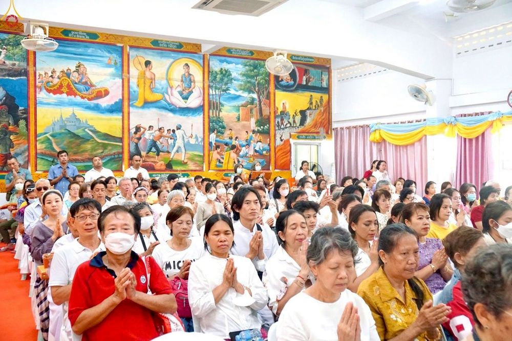 ภาพ No.258834:วันที่ 19 ตุลาคม พ.ศ. 2568 พิธีทอดกฐินสามัคคีทั่วไทย 30,000 วัด โดยคณะศิษยานุศิษย์ บูชาธรรม 81 ปี หลวงพ่อธัมมชโย ณ วัดบรมสถล(วัดดอน) เขตสาทร กรุงเทพฯ