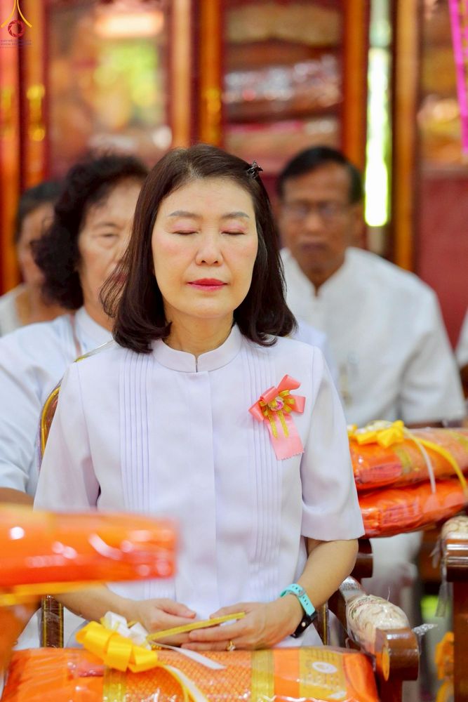 ภาพ No.262001:วันที่ 19 ตุลาคม พ.ศ. 2568 พิธีทอดกฐินสามัคคีทั่วไทย 30,000 วัด โดยคณะศิษยานุศิษย์ บูชาธรรม 81 ปี หลวงพ่อธัมมชโย ณ วัดตะพังทองหลาง ต.เมืองเก่า อ.เมือง จ.สุโขทัย